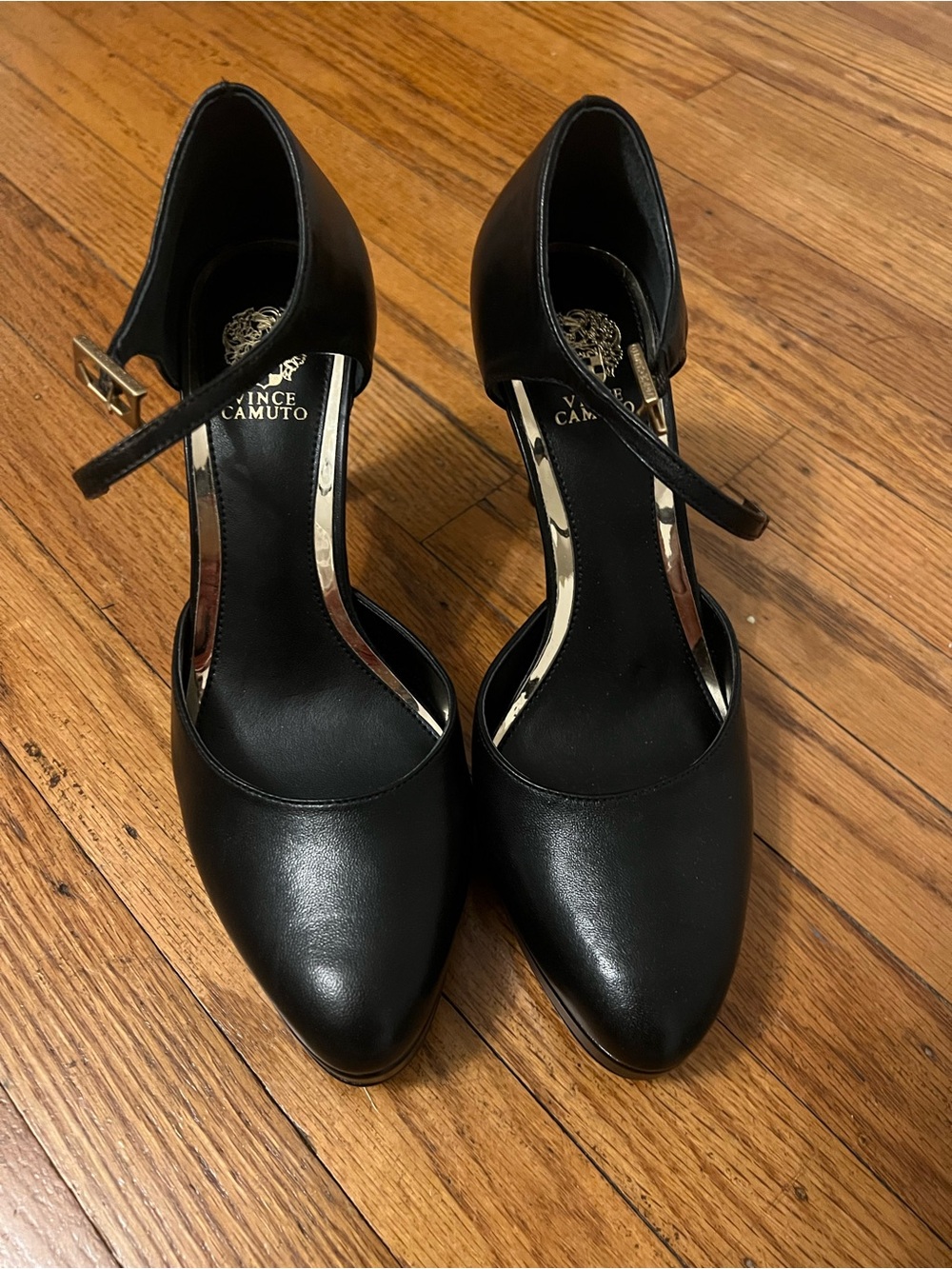 NWOT Vince Camuto Black Leather Pointed-Toe Ankle-Strap Heels